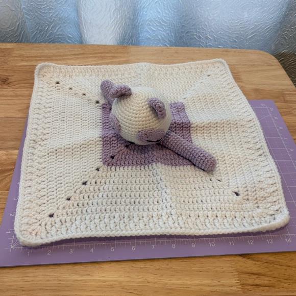 Beautiful Handmade Baby Blanket - Picture 4 of 5